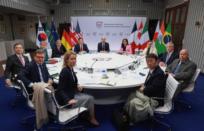 بابا
      الفاتيكان:
      الرب
      يرفض
      صلوات
      القادة
      الذين
      يشنُّون
      الحروب