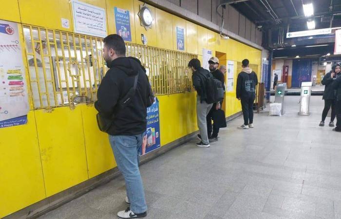 رحلة
      العمل
      اليومية
      عبء
      متزايد
      يرهق
      أسراً
      مصرية