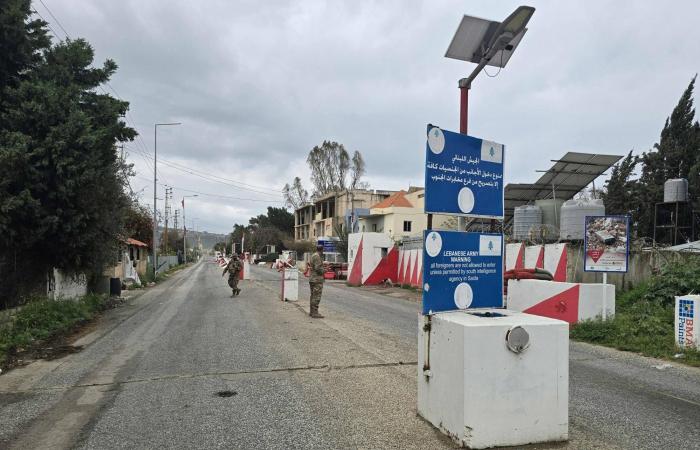 إسرائيل
      تطلق
      رسائل
      بالنار
      تتجاوز
      خطوط
      القتال
      في
      جنوب
      لبنان