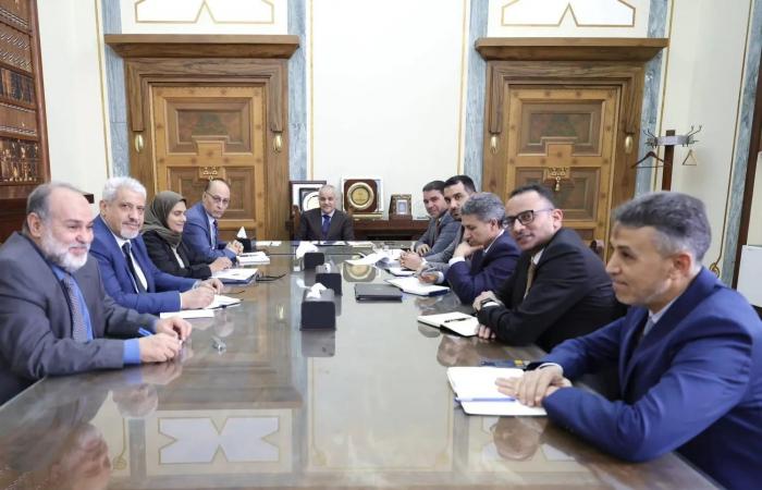 مصر
      تؤكد
      صمود
      اقتصادها
      رغم
      تداعيات
      التصعيد
      العسكري
      في
      المنطقة