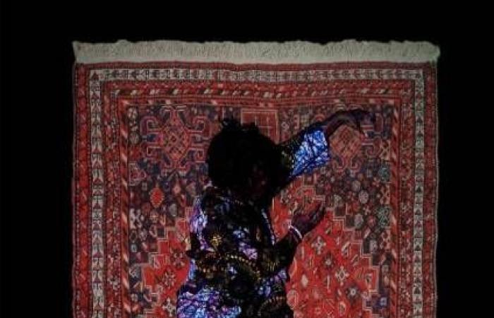 سعيد
      قمحاوي
      في
      «بقاء
      مؤقت»:
      تجربة
      مفتوحة
      على
      تحوّلات
      المادة