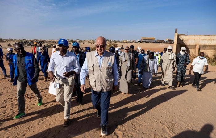 السودان
      يمدد
      فتح
      معبر
      «أدري»
      مع
      تشاد
      وسط
      ضغوط
      دولية