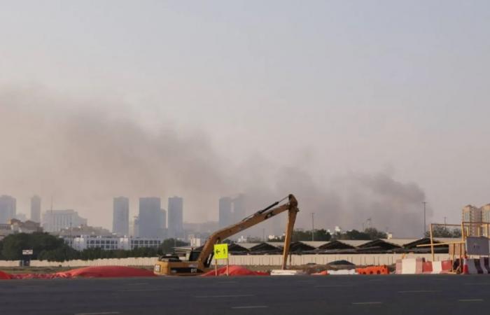 السيسي
      وبوتين
      يشددان
      على
      ضرورة
      احتواء
      التصعيد
      الراهن
