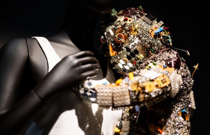 بعد أكثرمن 50 عامًا على رحيلها… إرث إلسا سكاباريللي الصادم يتجدد في لندن