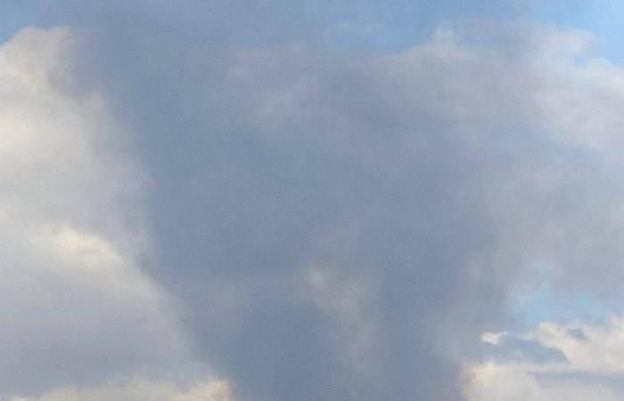 ترمب
      يرفع
      الضغط
      في
      هرمز…
      والحرب
      تتسع
      داخل
      إيران