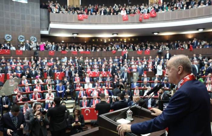 إردوغان
      يحذر
      من
      تداعيات
      حرب
      إيران
      ويؤكد
      تحييد
      تركيا