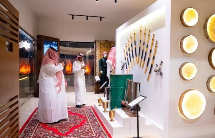 مهرجان
      الفنون
      التقليدية
      يحتفي
      بأصالة
      وتنوع
      الموروث
      السعودي