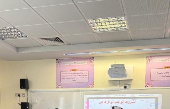 وكيل وزارة التربية يواصل زياراته التفقدية للمدارس بعد استئناف الدراسة الحضورية