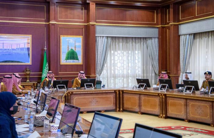 محمد
      بن
      زايد
      وترمب
      يبحثان
      تطورات
      المنطقة
      وتداعياتها
      على
      الأمن
      العالمي