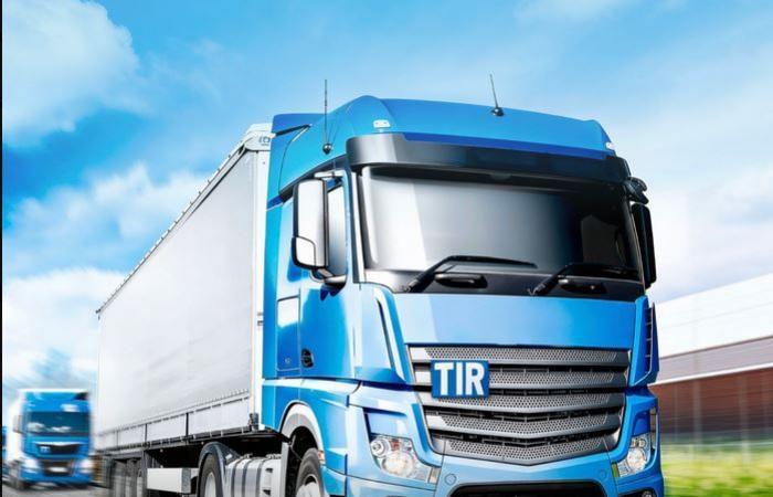 لتسريع الاجراءات عبر الحدود.. الجمارك تدعو شركات الشحن إلى التسجيل في نظام النقل البري الدولي (TIR)