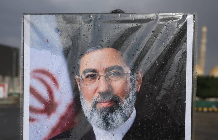 رسالة
      خامنئي
      إلى
      قاسم:
      تأكيد
      المؤكد
      وإعلان
      سياسي
      للداخل
      والخارج