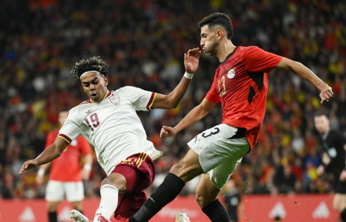 بيان "غاضب" من اتحاد الكرة المصري بعد هُتافات "معادية للإسلام" في مباراة إسبانيا