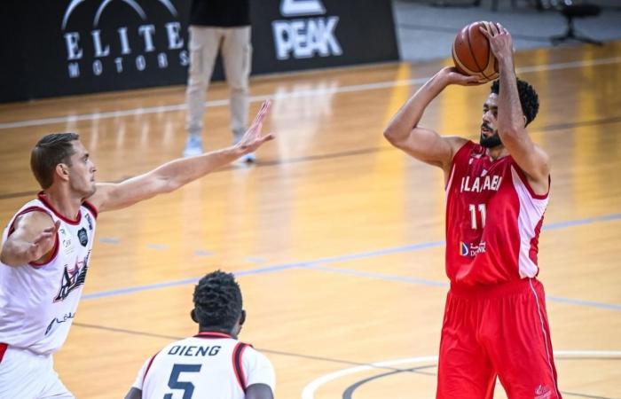 النادي العربي يتوج بطلاً للدوري القطري لكرة السلة