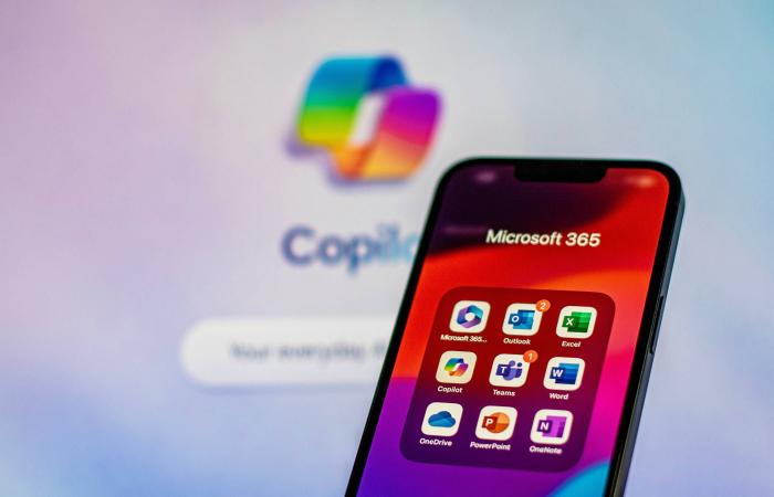 «مايكروسوفت»
      تتيح
      «كوبايلوت
      كوورك»
      زميل
      عمل
      رقمياً
      ضمن
      «فرونتير»