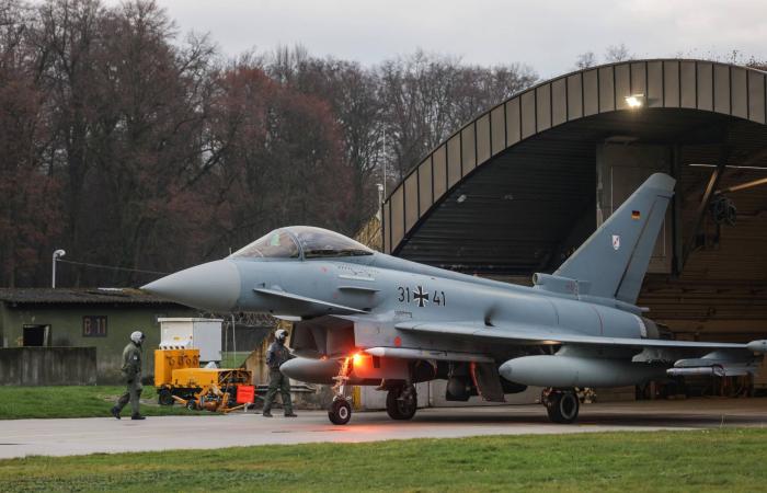 مصارف
      أميركية
      في
      باريس
      تشدّد
      تدابيرها
      الأمنية
      لمواجهة
      تهديدات
      إيرانية
      محتملة