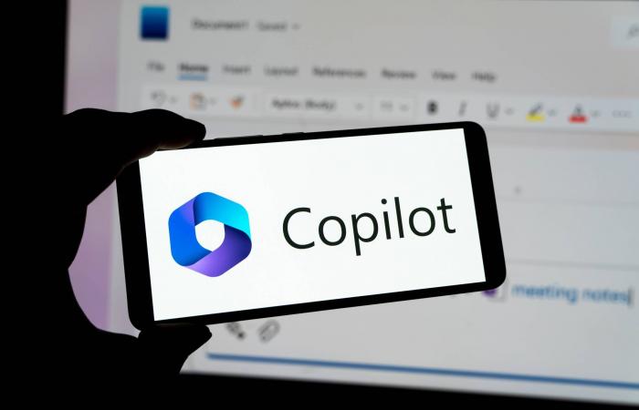 «مايكروسوفت»
      تتيح
      «كوبايلوت
      كوورك»
      زميل
      عمل
      رقمياً
      ضمن
      «فرونتير»