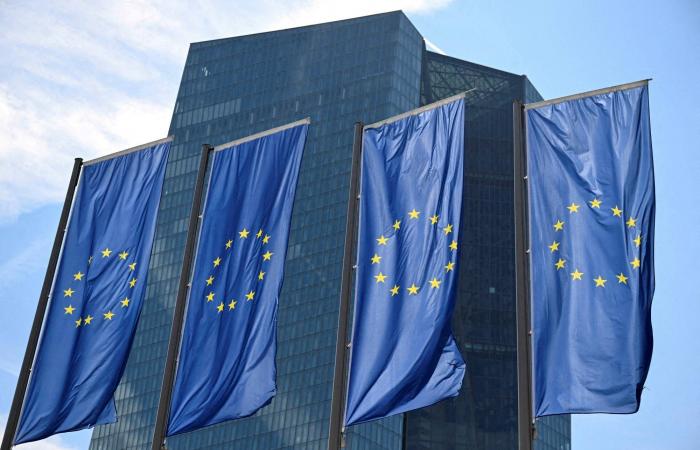 تراجع
      معظم
      أسواق
      الخليج
      وسط
      مخاوف
      من
      تصاعد
      الحرب