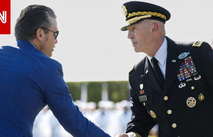 متابعة: مصدر لـCNN: وزير الدفاع الأمريكي طلب من رئيس الأركان التقاعد