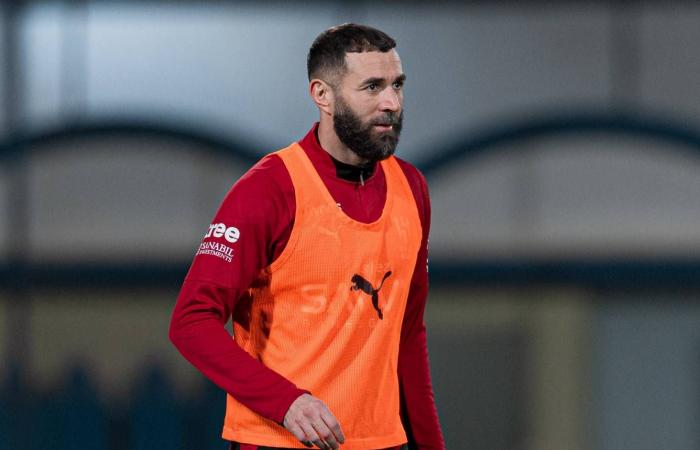 ولي
      العهد
      السعودي
      يلتقي
      رئيس
      الاتحاد
      الدولي
      لكرة
      القدم