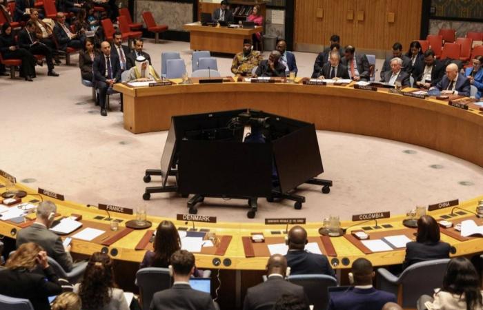 الكويت:
      أضرار
      مادية
      نتيجة
      هجوم
      إيراني
      على
      محطة
      للكهرباء
      وتقطير
      المياه