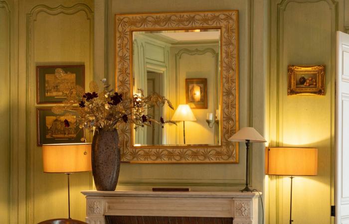 فرنسا.. قصر أيقوني للبيع كان ملكًا لكارل لاغرفيلد ثم كارولين دو موناكو