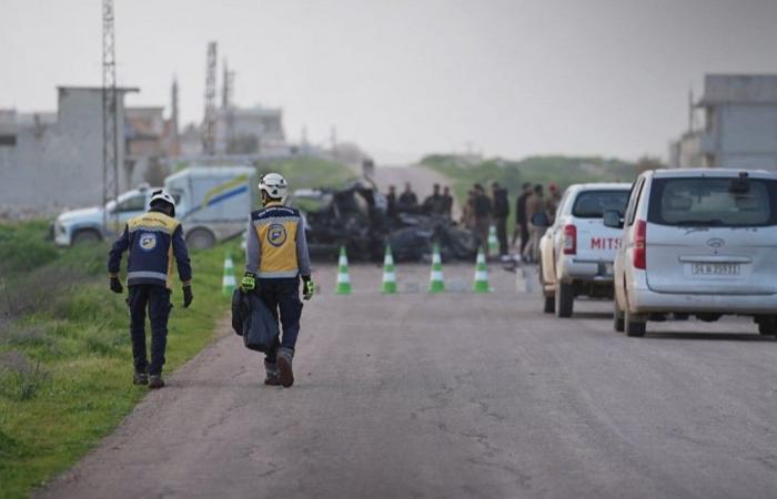  مقتل جنديين سوريين وإصابة آخرين أثناء نقل ألغام ومخلفات حربية بريف إدلب