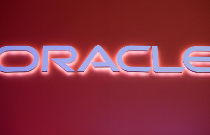 سقوط حطام نتيجة اعتراض جوي على مكتب "أوراكل" في دبي