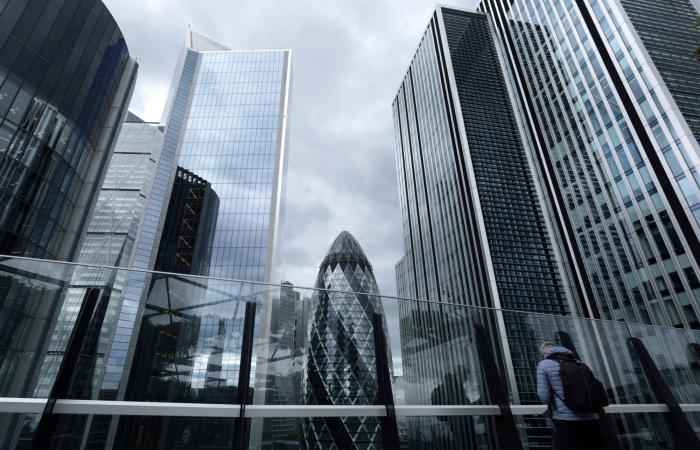 الهند:
      إمدادات
      النفط
      مضمونة
      ولا
      مشكلات
      في
      الدفع
      مقابل
      الواردات
      من
      إيران