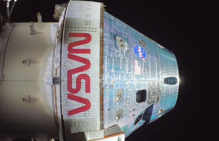 مهمة "أرتميس 2" ترصد القمر من منظور لم تبلغه العين البشرية من قبل.. ألق نظرة على الصور