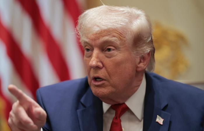 "توعدهم بالجحيم".. ترامب لإيران: "أيها الأوغاد المجانين" افتحوا مضيق هرمز