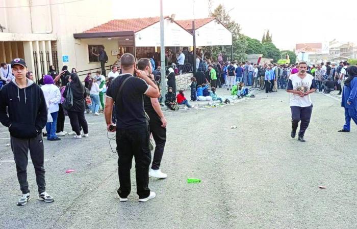 زيلينسكي
      في
      سوريا
      للاجتماع
      مع
      الشرع