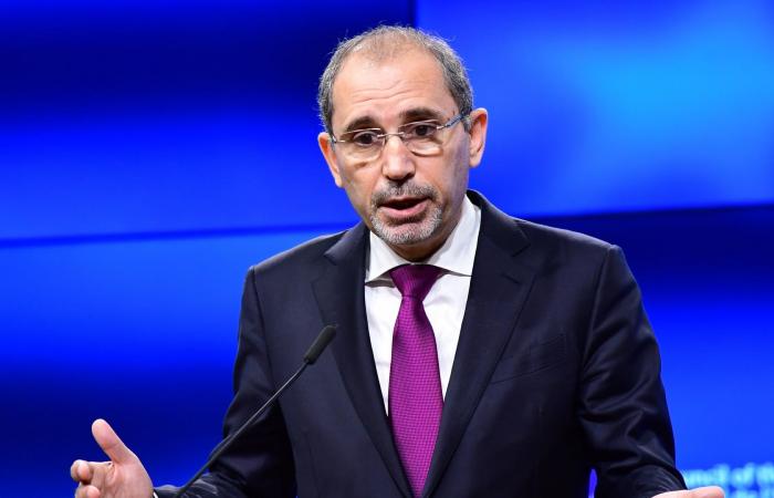 بعد الإمارات.. خارجية الأردن تدين"الإساءات" للمملكة خلال تجمع في دمشق