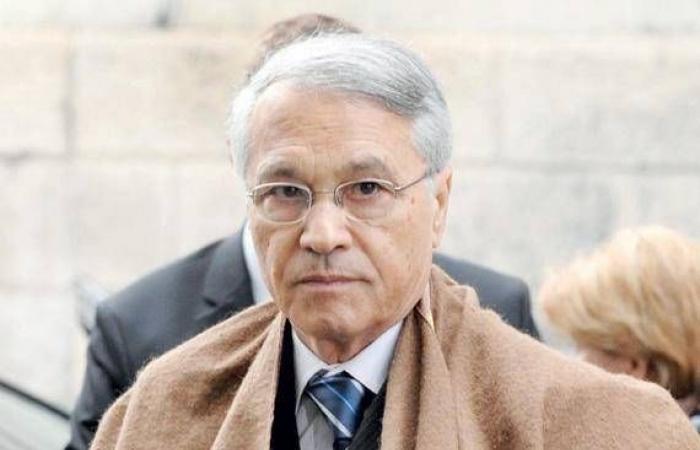 تداعيات
      حرب
      إيران...
      ارتفاع
      كبير
      في
      أسعار
      الخبز
      والوقود
      بالسودان