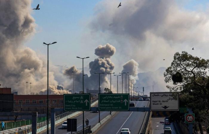 وزير
      الخارجية
      السعودي
      يبحث
      مع
      نظيرته
      النمساوية
      مستجدات
      المنطقة