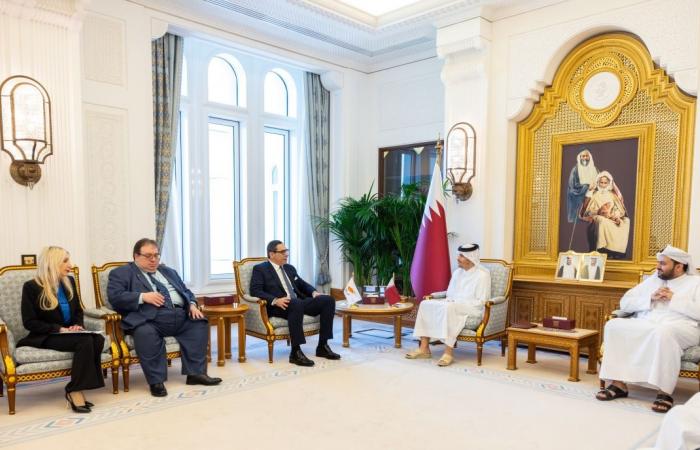 رئيس مجلس الوزراء وزير الخارجية يستقبل وزير خارجية قبرص