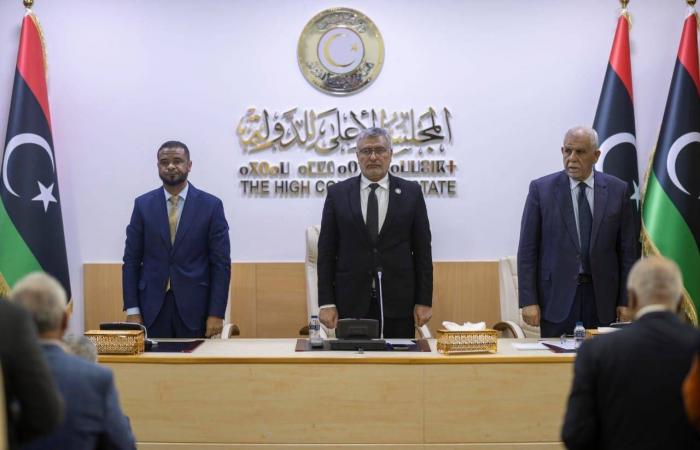 الأمن
      المغربي
      يفكّك
      خلية
      إرهابية
      في
      4
      مدن