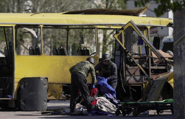 روسيا
      تؤكد
      مصرع
      16
      كاميرونياً
      كانوا
      يقاتلون
      في
      صفوف
      قواتها
      بأوكرانيا