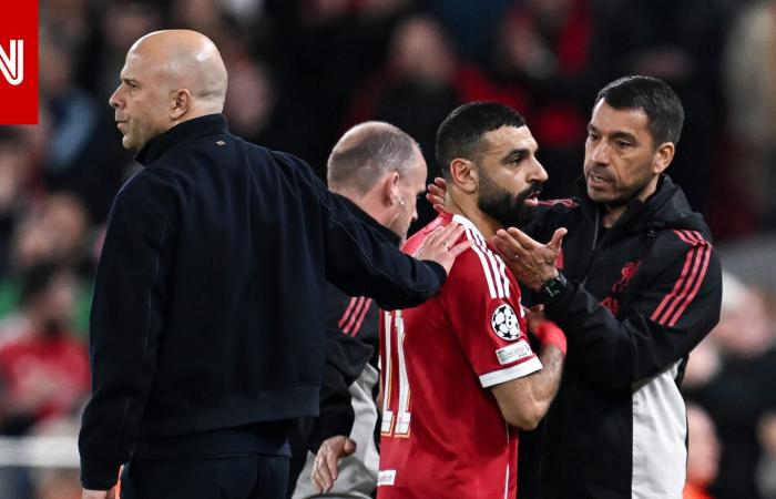 متابعة: سلوت يوضح سبب عدم إشراك صلاح بشكل أساسي في مواجهة باريس سان جيرمان