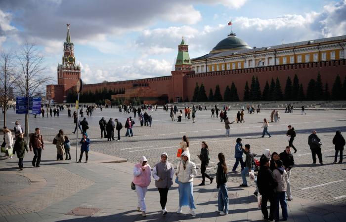 هل
      تعود
      عاصمة
      القياصرة
      إلى
      عمق
      سيبيريا؟