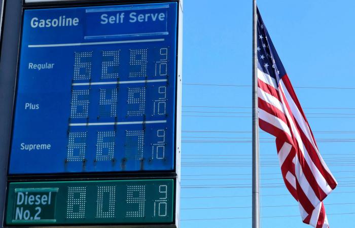 بايدن
      الابن
      يتحدّى
      نجلي
      ترمب
      لخوض
      نزال
      في
      قفص