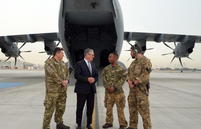 ستارمر يكشف عن ما بحثه هاتفيا مع ترامب بشأن دول الخليج وإيران