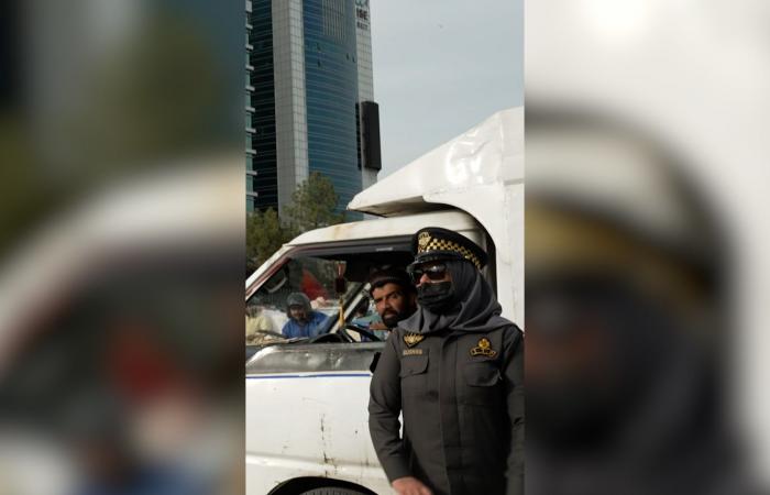 مراسل CNN ينقل استعدادات باكستان لاستضافة محادثات وقف إطلاق النار بين الولايات المتحدة وإيران