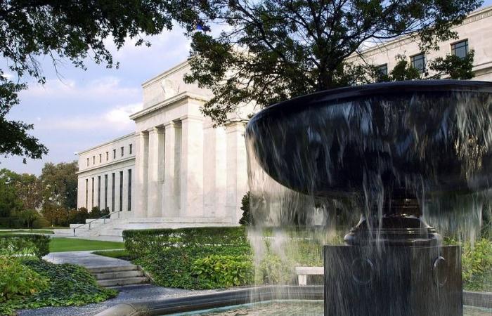 خطر
      التأجيل
      يلاحق
      تعيين
      كيفن
      وورش
      رئيساً
      لـ«الاحتياطي
      الفيدرالي»