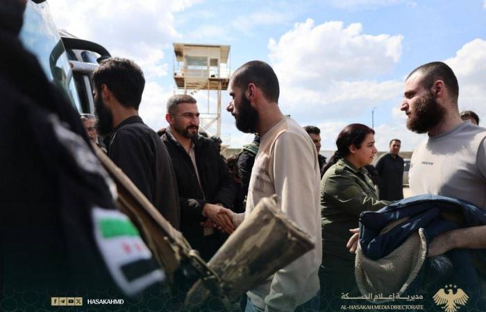 دمشق
      و«قسد»
      تتبادلان
      إطلاق
      معتقلين