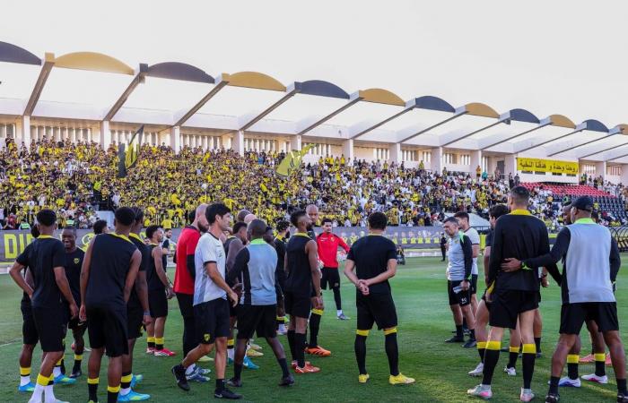 الاتحاد
      يحيي
      ليلة
      جماهيرية
      بنكهة
      آسيوية