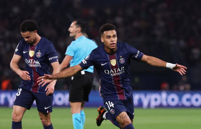 الدوري
      الإسباني:
      إشبيلية
      يصعق
      أتلتيكو
      ويواصل
      الهروب
      من
      شبح
      الهبوط