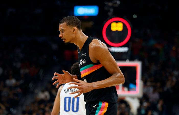 «إن
      بي
      إيه»:
      ليبرون
      جيمس
      رابع
      لاعب
      يصل
      إلى
      «12
      ألف
      تمريرة
      حاسمة»