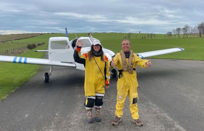 "توتر في الجو" فوق بحر العرب.. ماذا حدث عندما اكتشفت طائرة صغيرة أنها قرب حاملة طائرات أمريكية بمنطقة حرب؟