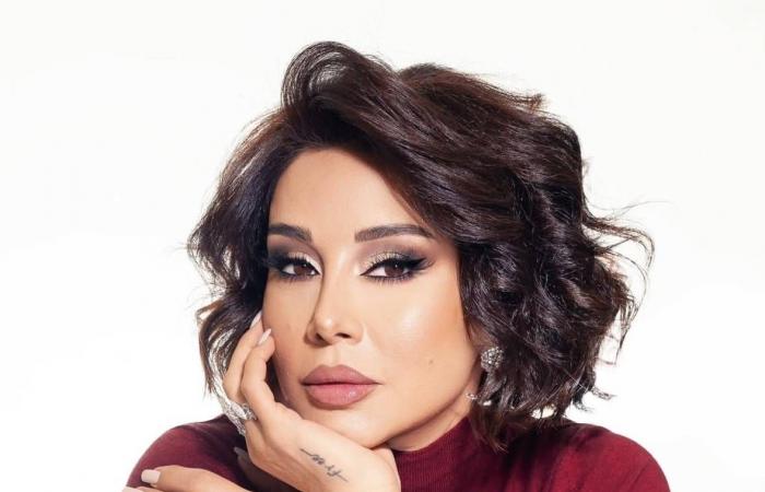 النسر
      الذهبي
      يحلق
      في
      سماء
      إنجلترا
      بعد
      غياب
      قرن
      ونصف