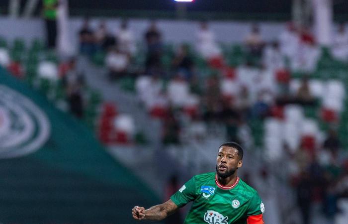 خيسوس
      يبعد
      أنجيلو
      عن
      مباراة
      الاتفاق...
      ويعلق
      مصير
      مارتينيز